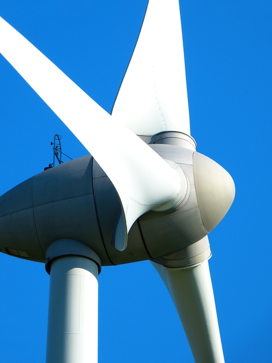 Elektrownie wiatrowe w Polsce wyprodukowały o 40% więcej energii 